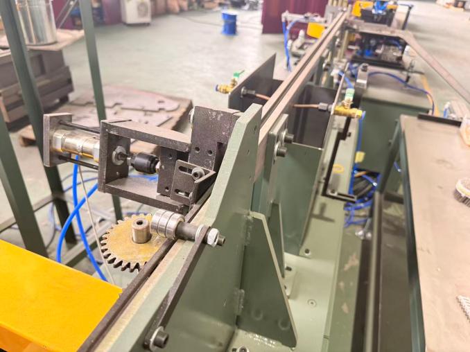 Plastic Strip Coil Nail machine detail2