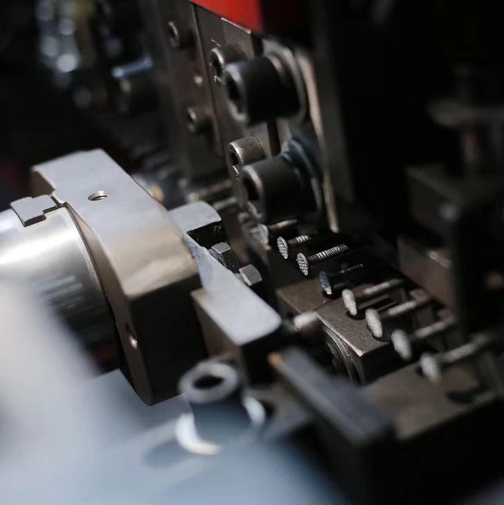 Industrial Nail Making Machine vs Automatic Nail Production Line